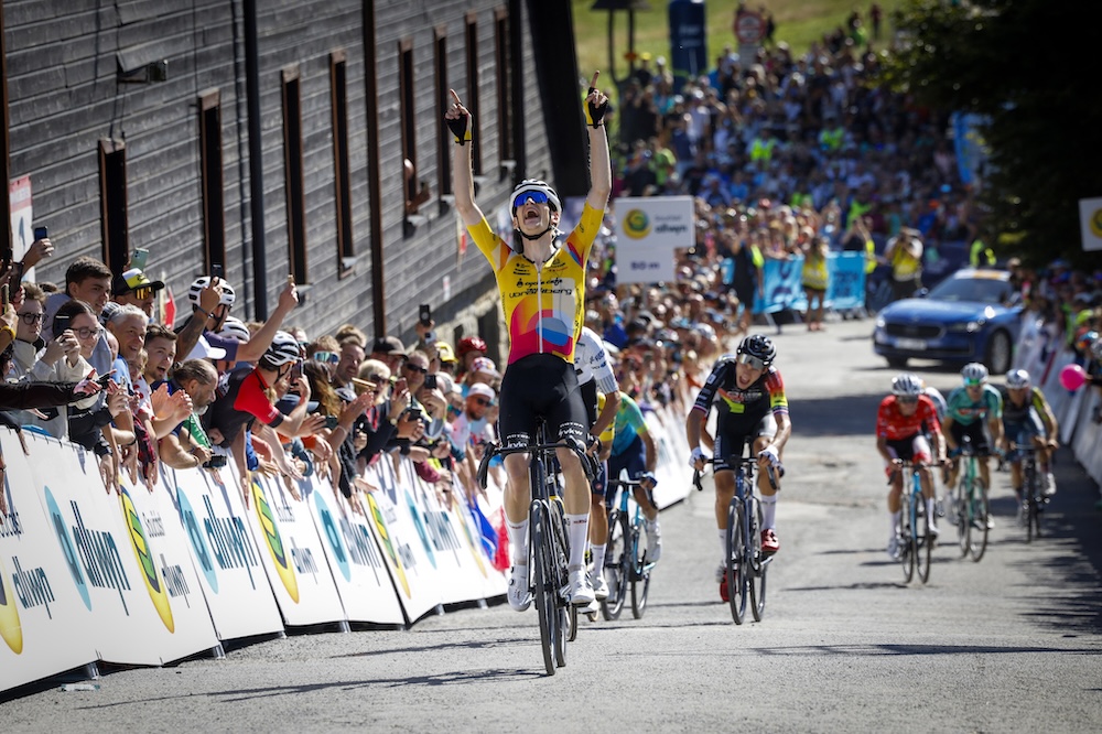 CZECH NTOUR1105718-3.JPG